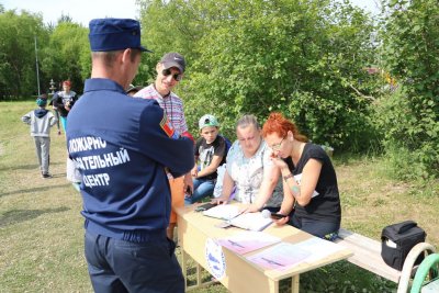 ДЕТСКИЕ СОРЕВНОВАНИЯ ПО ПОЖАРНО-ПРИКЛАДНОМУ СПОРТУ НА СНЕЖНОЙ ДОЛИНЕ