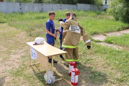 ДЕТСКИЕ СОРЕВНОВАНИЯ ПО ПОЖАРНО-ПРИКЛАДНОМУ СПОРТУ НА СНЕЖНОЙ ДОЛИНЕ