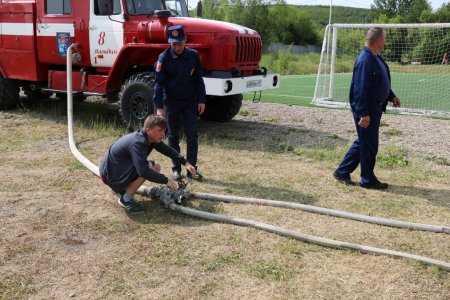 ДЕТСКИЕ СОРЕВНОВАНИЯ ПО ПОЖАРНО-ПРИКЛАДНОМУ СПОРТУ НА СНЕЖНОЙ ДОЛИНЕ